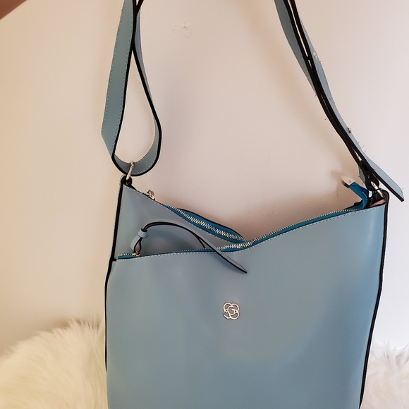 Purse - Picture 2 of 4